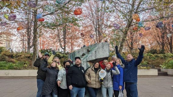 Chicago: Best of Attractions Walking Tour +Bike/Kayak Rental