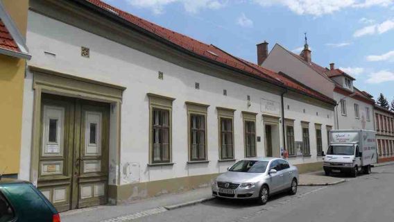 Passeio de Áudio em Neunkirchen: Ecos da Fé, Aprendizado e Legado