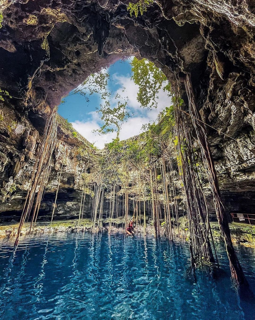 Chichen Itza + Ik Kil Cenote + La Iglesia day tour in Mexico