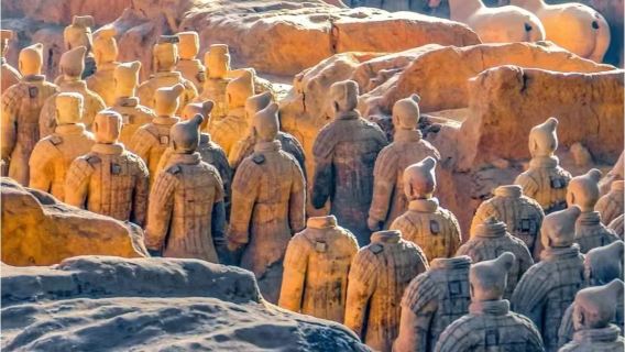 Xi'an Qin Shi Huang Mausoleum and Terracotta Warriors Day Trip, Family Group Tour, Includes Lishan Garden Tickets and Group Tour