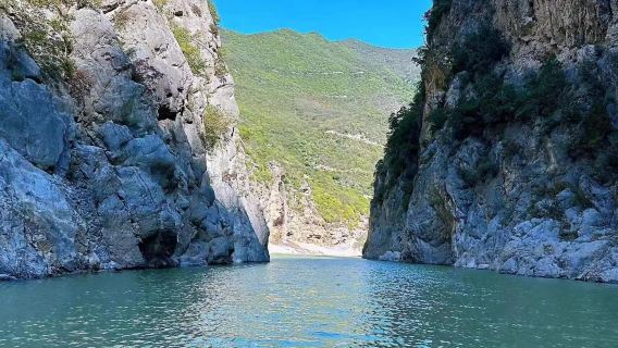 【包車團】踏春賞花鄭國渠+袁家村一日包車團，可選5/7/9座