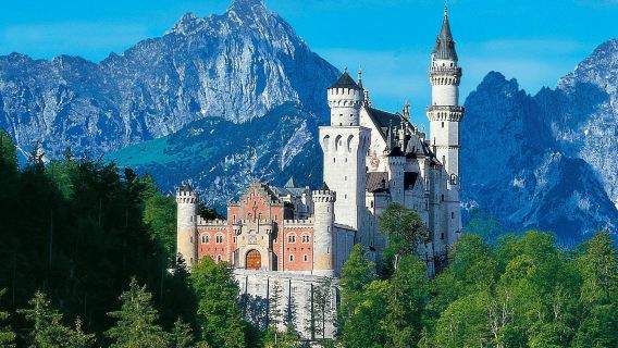 The Royal Castles Neuschwanstein & Linderhof: Day Trip from Munich