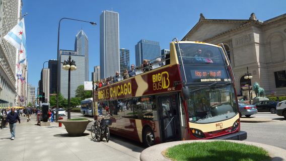 Chicago Explorer Pass: 2 to 7 Attractions including 360 Chicago