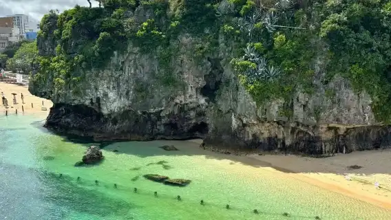 日本沖繩水族館+知念岬+古宇利島【港口&酒店接送/行程訂製】