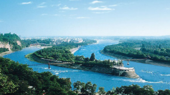 Half-day tour to Dujiangyan [private group + admission ticket included + 1-on-1 guide service]