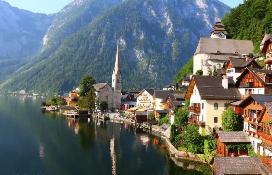 奧地利維也納來回+哈爾施塔特湖+小鎮+集市廣場-中文包車遊