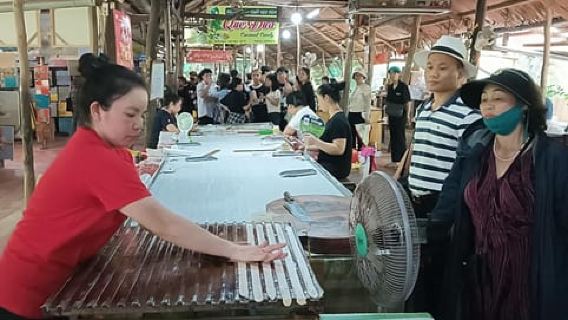 1 Day Mekong Tour: Cai Rang Floating Market & MyTho-Ben Tre