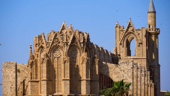Combinación de safari en jeep y barco por Famagusta y la Laguna Azul