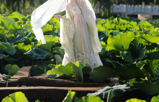 彭州龍門山風景區Trip Moments【婚紗寫真/婚禮跟拍航拍街拍抓拍約拍/商業攝影攝像/翻譯】