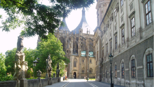 1-day tour to Kutna Hora Bone Church & St. Barbara's Church from Prague with admission ticket