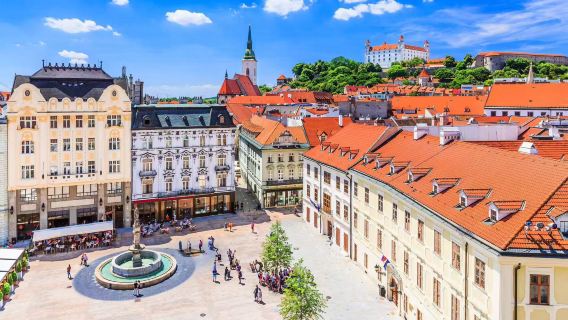 Vienna round-trip: Bratislava, Slovakia city 1-day tour (English group)|9 hours)