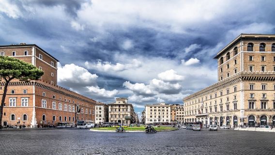 意大利羅馬鬥獸場＋萬神殿＋特萊維噴泉＋西班牙廣場一日遊