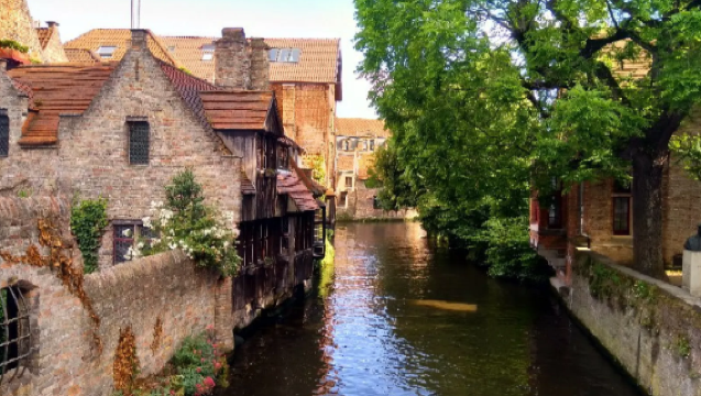 比利時布魯日｜ 旅遊陪同翻譯｜ 展會｜ 商務考察洽談｜ 自由行地接｜接機 （可私人定制）