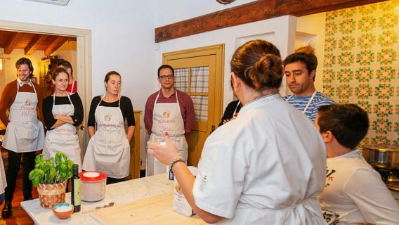 Sorrento: Lezione di cucina privata + visita guidata al mercato