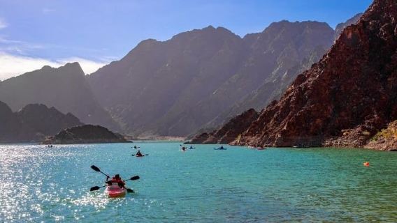 Однодневная частная экскурсия в гору Хатта из Дубая.