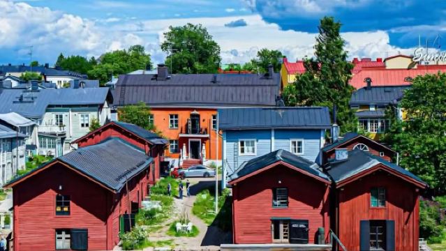 芬蘭赫爾辛基市區經典打卡+波爾沃古城一日遊【中文定制包車】