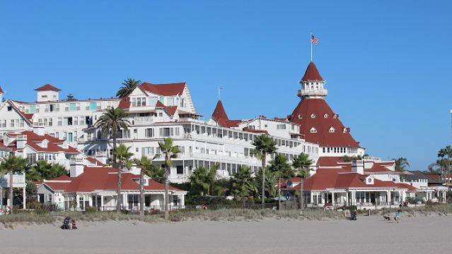 美國洛杉磯來回-聖地牙哥-海洋公園-拉霍亞海岸｜熱門明星路線