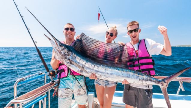 Sea Angling Experience in Racha Island|Professional fishing boat|Live Cooking