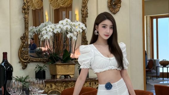 Bordeaux, France: Médoc 3-winery tasting + transfer + guide (2-person minimum group)