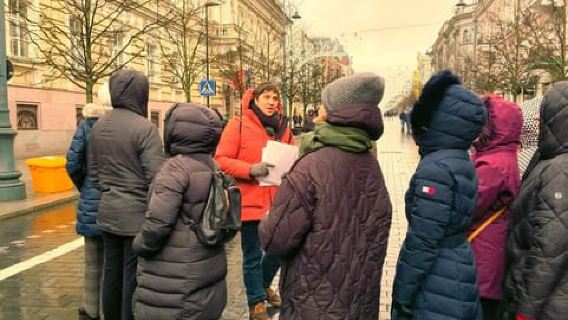 Vilnius: Old Town Walking Tour with Local Stories