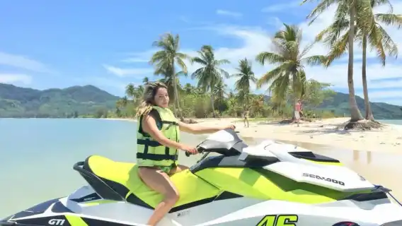 ทัวร์ขับเรือยนต์เที่ยวทะเลภูเก็ตด้วยตัวเอง (เที่ยว 6 เกาะ/มีครูฝึกมืออาชีพดูแลความปลอดภัย/มีเรือให้เลือกหลายรุ่น)