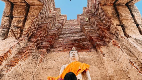 [เหมาทัวร์ส่วนตัว] ทัวร์ 1 วัน จากกรุงเทพฯ: พระนครศรีอยุธยา + พระราชวังบางปะอิน + อุทยานประวัติศาสตร์
