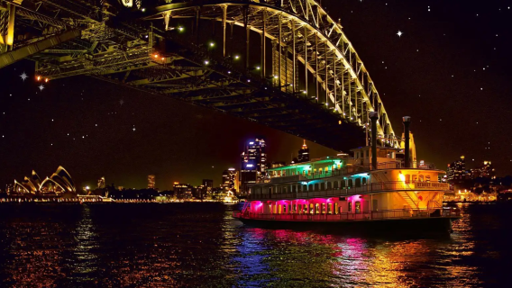 Sydney Showboat dîner trois plats + spectacle de comédie musicale de style Broadway de 3 heures