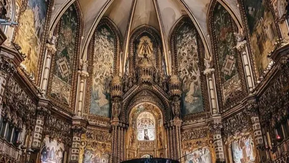 Barcellona andata e ritorno: tour di mezza giornata a Montserrat con degustazione di vini (disponibile per singoli partecipanti)