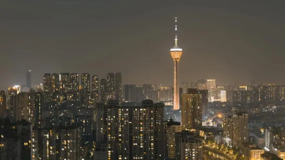 Chengdu Shuangliu District - Business Translator/ guide/Local Guide - Citywalk |Attractions|English/Russian/French/Minority Languages|Welcome to consult