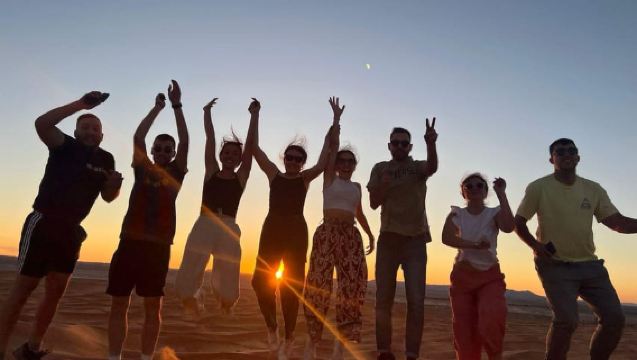 Merzouga: 1 noche en campamento en el desierto con cena y paseo en camello