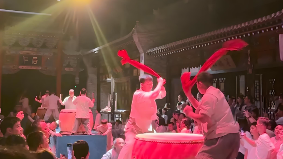 Prenotazione del biglietto per lo spettacolo di Pingyao: Tuffati nel sentiero del tempo, assapora l'antico fascino di Pingyao