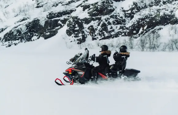 挪威希爾克內斯雪地電單車騎行體驗