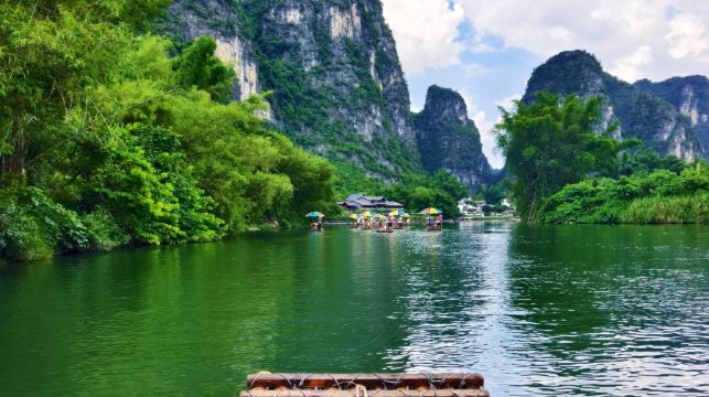 陽朔私人日遊|遇龍河竹筏漂流、銀子岩及如意峰