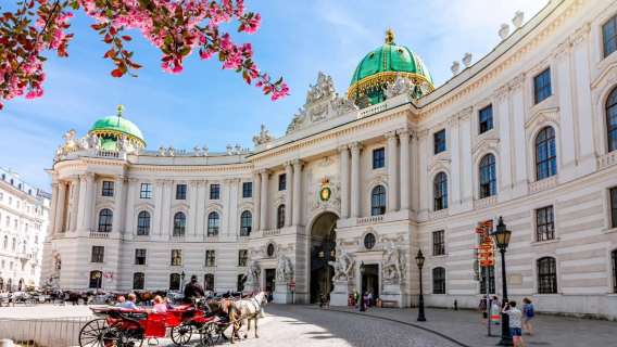 Wien: Rundgang ohne Anstehen im Sisi Museum Hofburg Wien, der Hofburg und den Gärten