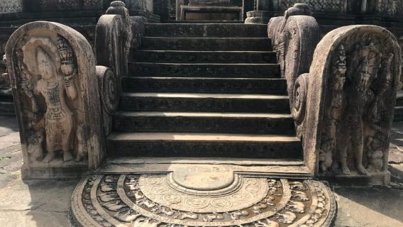 Colombo: Dambulla Cave Temple and Sigiriya Day Trip
