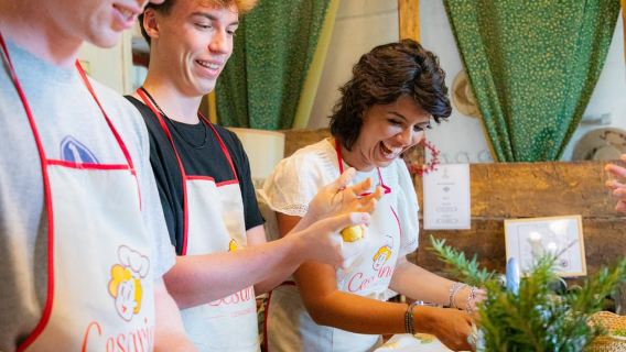 Pasta & Prosecco Class: Make Tagliatelle in Valdobbiadene