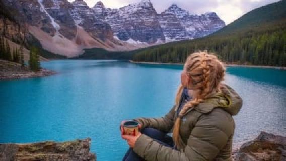 Columbia Icefield, Skywalk, Crowfoot Glacier, and Lakes Tour