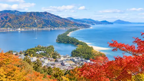 Tour di un giorno nella Kyoto marittima: Amanohashidate, una delle tre vedute più belle del Giappone & Case barche di Ine