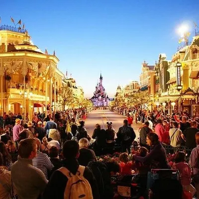 Disneyland Paris ticket : 1 day / 2 parks - Transport included