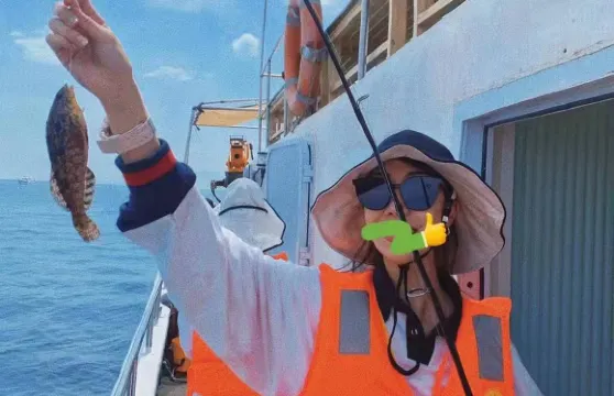 山東青島專業海釣拼船/包船4小時出海體驗【小港碼頭出發/提供漁具魚餌礦泉水】