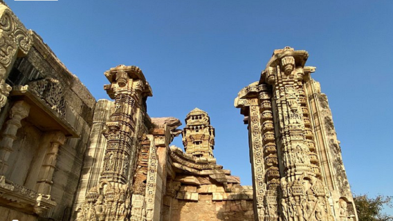 Visit Chittorgarh fort with Pushkar Drop from Udaipur