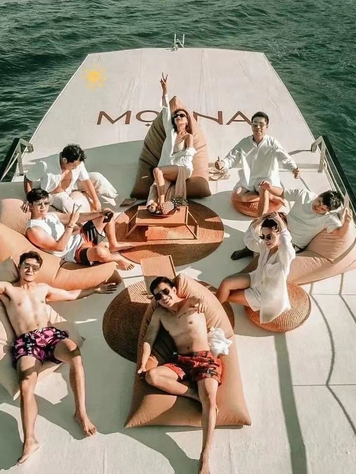 Private Charter Cruise on Pattaya Moana [Offshore Restaurant Private Party + Unlimited Gourmet Dining + Various Activities + Half-day/1-day Tour]