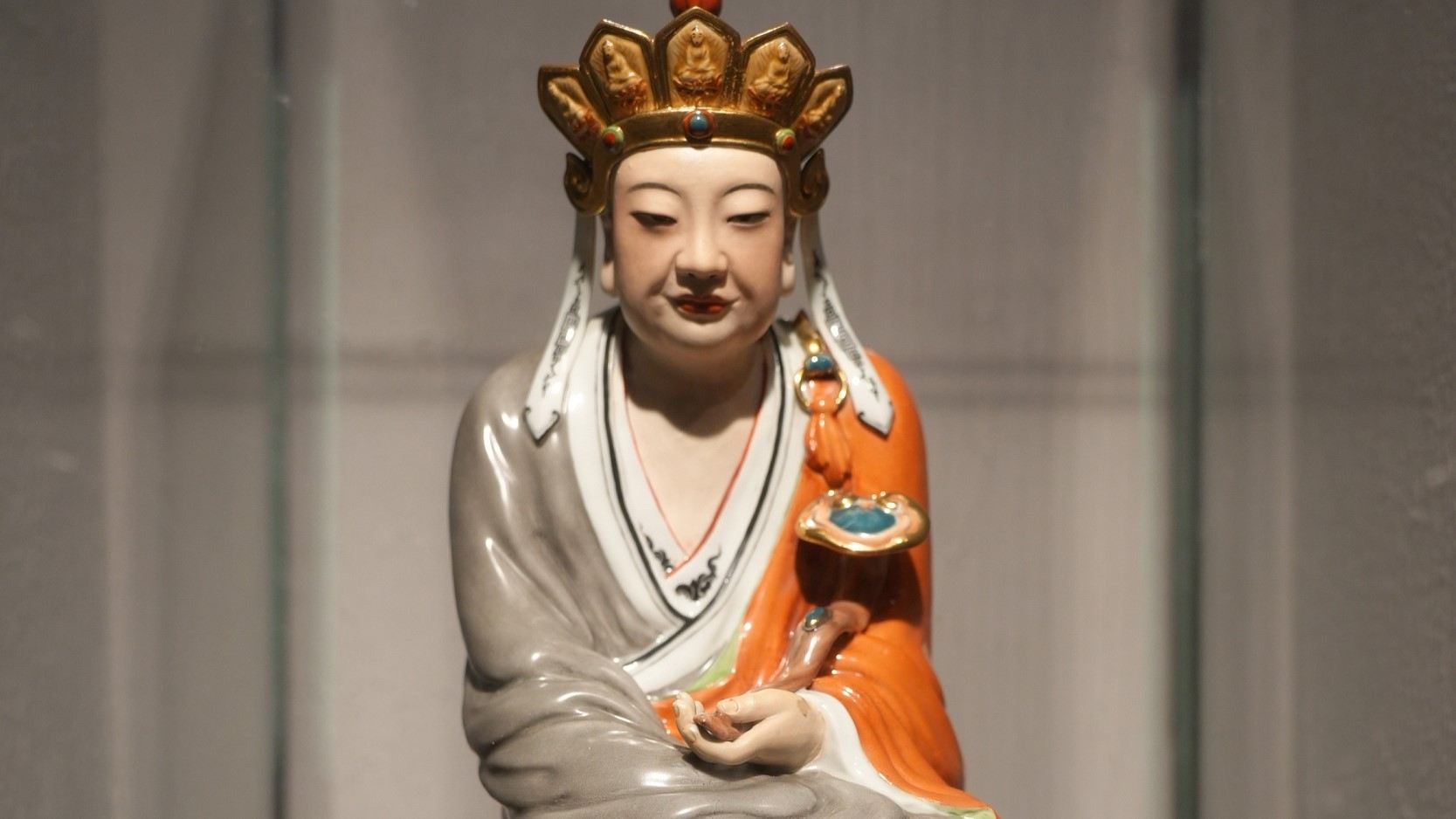 ทัวร์วันพิพิธภัณฑ์เซรามิกจิ่งเต๋อเจิ้น + เมืองโบราณเหยาหลี่ + พระราชวังเซรามิก [1 ทัวร์ส่วนตัว + ทัวร์สนุกไม่มีหลอก]