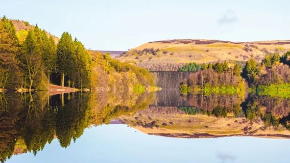 英国ピーク・ディストリクト国立公園+チャッツワース・ハウス+マンチェスター ワンデーツアー【貸切チャーター専用ライン】