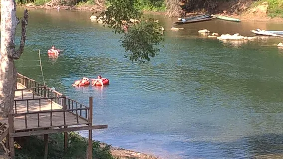 寮國萬榮輪胎泛舟+南松河+Nam Xay Viewpoint