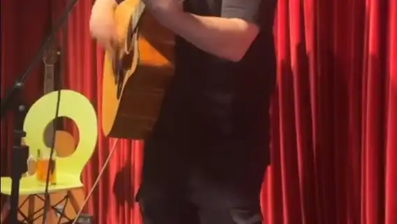 ดาราในกรุงโซล: การจอง Open Mic กับศิลปินท้องถิ่นและต่างประเทศ
