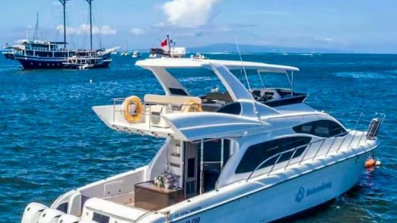 Bali Private Yacht Charter: Snorkeling and Fishing, Customizable Luxury Experience, Optional Penida Island and Nusa Lembongan Waters