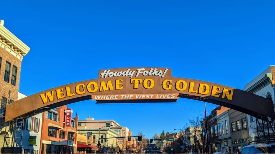 デンバー：レッドロックスとその周辺ツアー