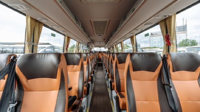 Departing from Mount Siguniang - Chengdu (luxury air-conditioned bus) one-way shuttle bus