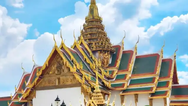 Grand Palace, Wat Arun, and Wat Pratunam one-day tour in Bangkok [Chinese/Mandarin guide/Exclusive Tour/Transfer]